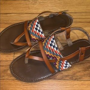 Embroidered Leather Criss-cross Sandals